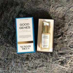 SUNDAY RILEY GOOD GENES SERUM.